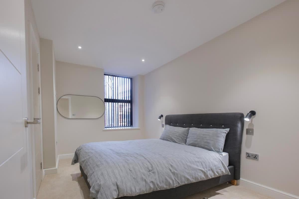 Charming 1-Bedroom Apartment In Leeds City Centre Perfect For Couples Or Solo Travelers מראה חיצוני תמונה